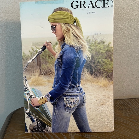 Jeans - Picture 2 of 5